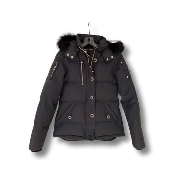 Moose Knuckles- Super warm, contemporary and sleek. - Picture 2 of 9